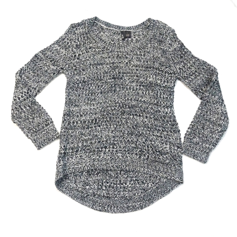 ULTRA FLIRT WOMEN'S BLUE AND WHITE HIGH LOW LONG SLEEVE SWEATER SIZE LARGE